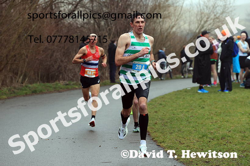 Senior Men and Over-35s to 49s Mens 2025 NECAA Royal Signals Road Relays Champs.,  Hetton Lyons Country Park, Hetton le Hole, County Durham. Photo: David T. Hewitson/Sports for All Pics